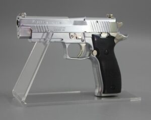 1/2.05 scale SIG Sauer P226 toy pistols gun police toy pistol gun model toy guns metal prop gun - Image 5
