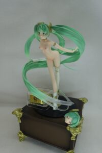 Hatsune Miku Symphony: 5th Anniversary Ver. 1/6 naked anime figure - Image 7
