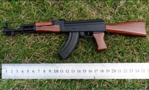 1:3 Metal fake gun AK-47 rifle Toy Rifle gun model toy guns metal - Image 6