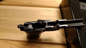 1/2.05 scale Italia Beretta M92F fake gun toy pistols police gun toy pistol gun model toy guns metal prop gun - Image 9