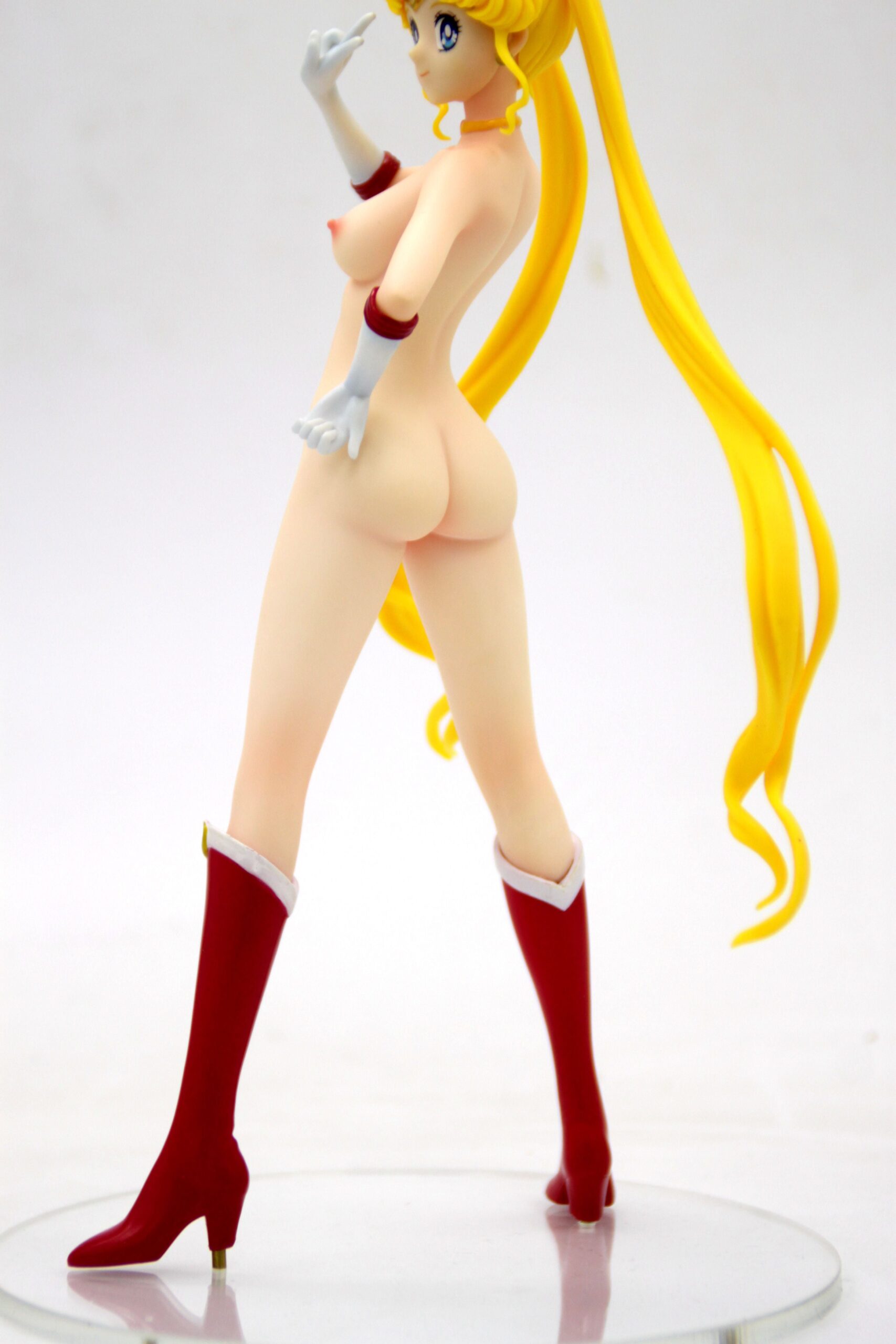 Sailor Moon S.H. Figuarts 1/6 anime girl figure - Image 21