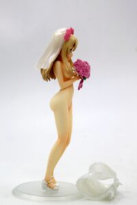 Illyasviel von Einzbern Wedding Ver.1/7 naked anime figure - Image 3