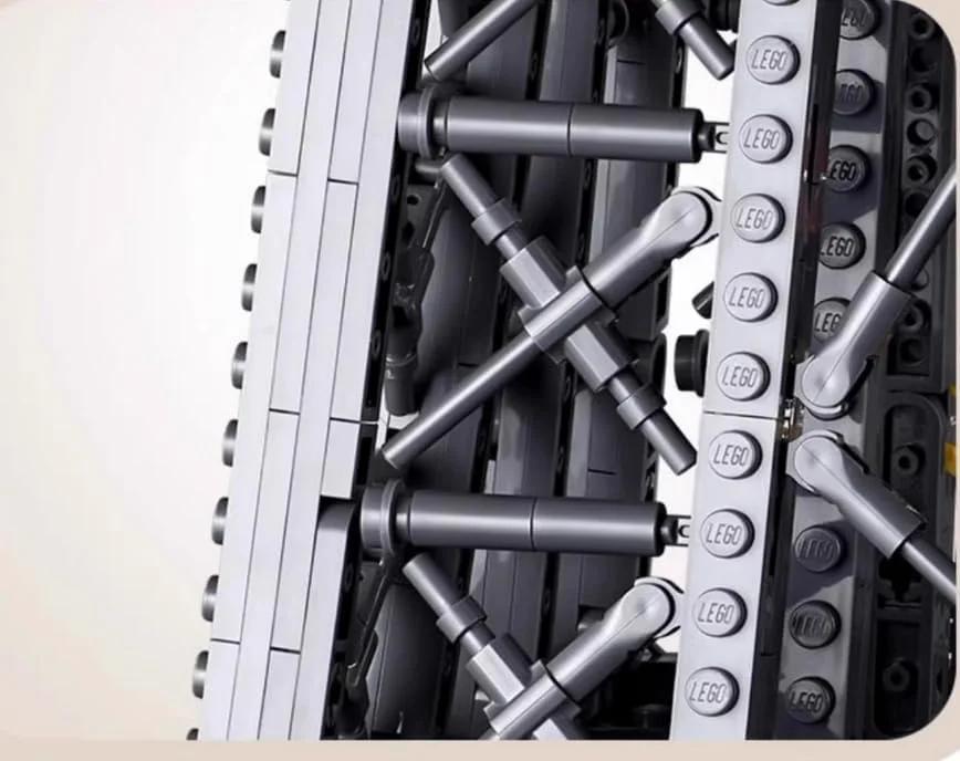 Paris Eiffel Tower Building Blocks Set with light (10001 Pcs) - Image 6
